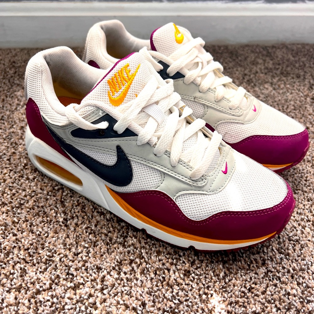 Nike Air Sneakers Size 7.5